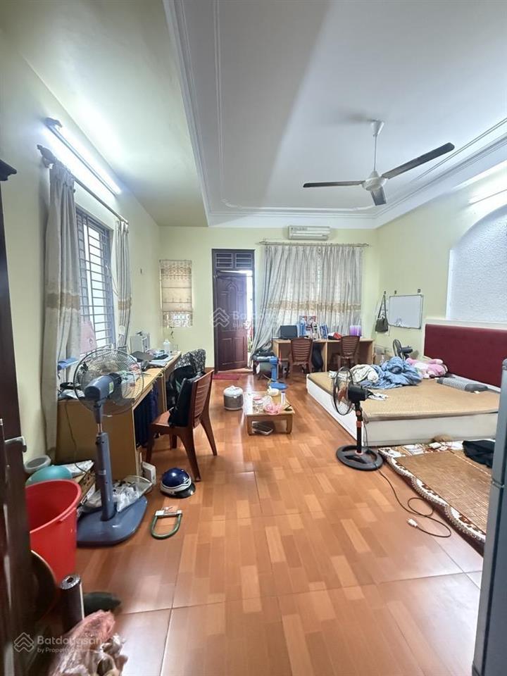 * sốc chủ giảm 2 tỷnhà định công  ô tô lô góc 3 thoáng kinh doanh đỉnh trước nhà 3 ô tránh