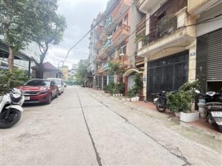 * sốc chủ giảm 2 tỷnhà định công  ô tô lô góc 3 thoáng kinh doanh đỉnh trước nhà 3 ô tránh