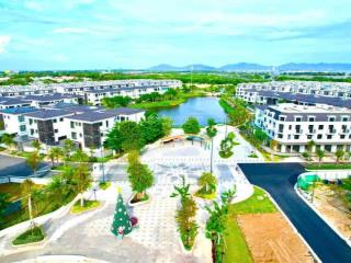 Cần bán căn liền kề sân vườn tặng full nội thất cao cấp. giá bán lỗ chỉ 69 triệu/m2