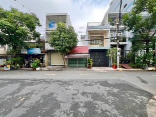 Bán nhà mặt tiền đường số chợ tân mỹ. ngang 4,5m dài 20m. 1 trệt 1 lầu. giá 12tỷ