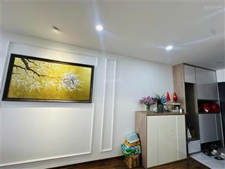 Bán căn hộ 3pn 2wc, ban công hướng đông mát mẻ! giá 6t1