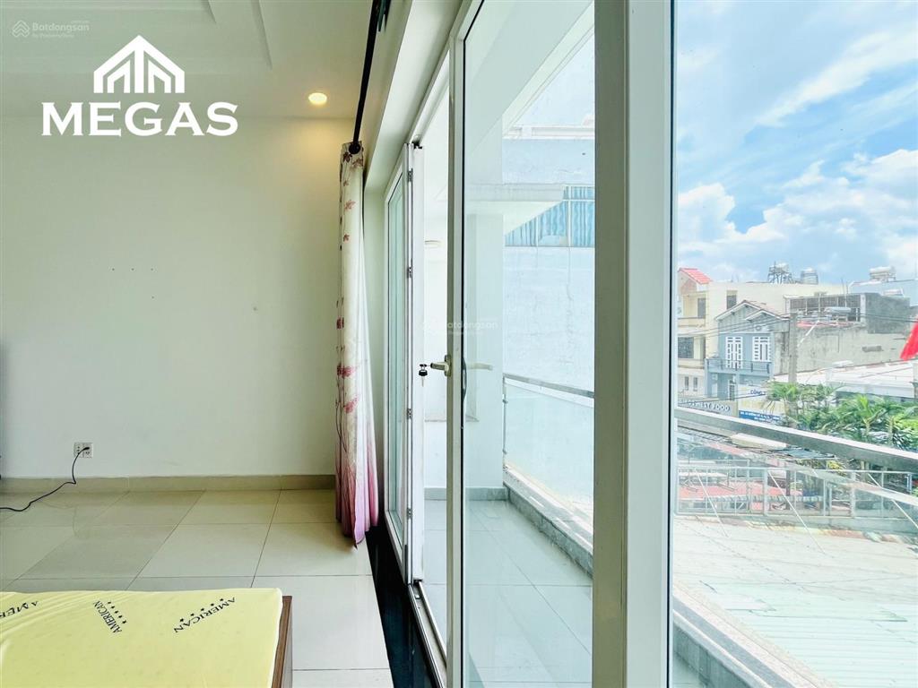 Studio ban công  cửa sổ thoáng  ngay lê thúc hoạch  nguyễn sơn