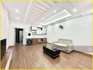 Cho thuê căn hộ 1k1n full đồ phố tôn đức thắng, ban công thoáng view hồ 10.5 triệu/tháng