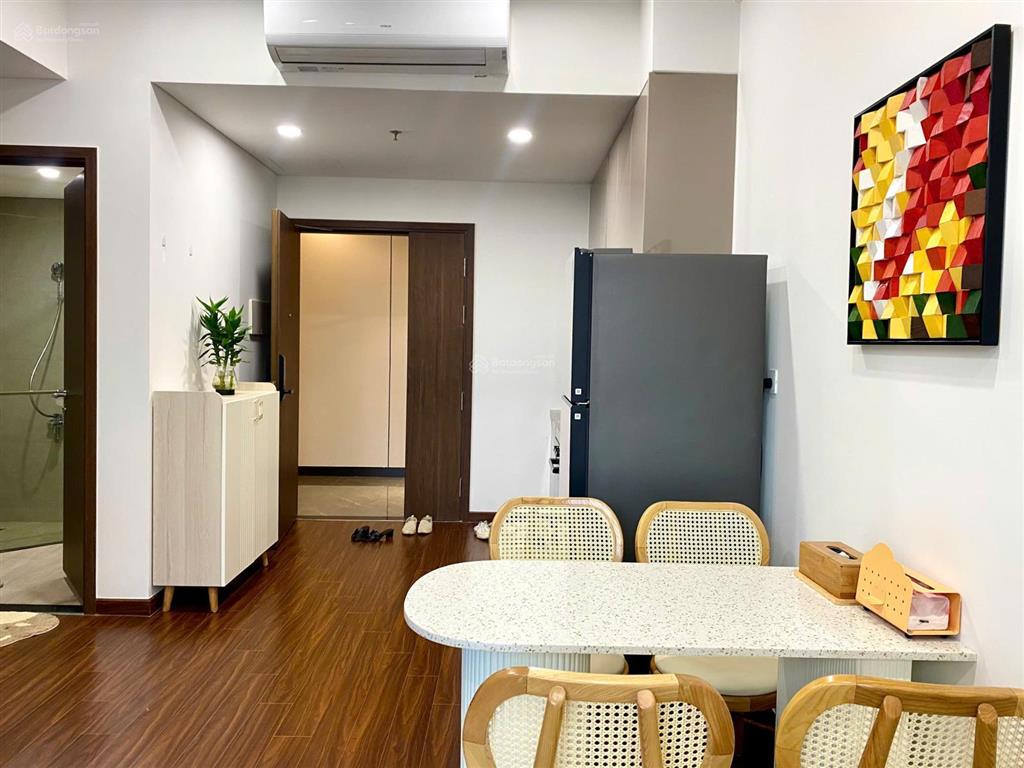 Cho thuê căn 2pn 2wc full đồ đẹp masteri waterfront chỉ từ 11tr bao phí dịch vụ