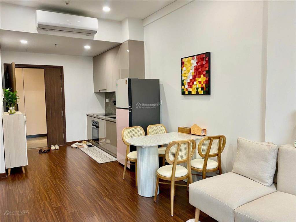 Cho thuê căn 2pn 2wc full đồ đẹp masteri waterfront chỉ từ 11tr bao phí dịch vụ