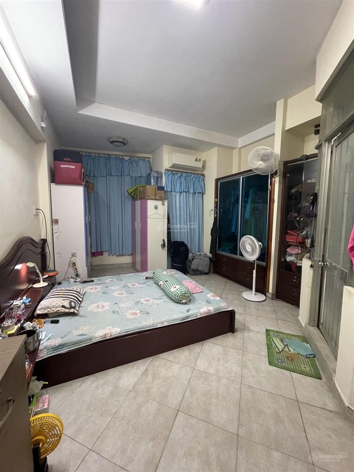 Giảm sâu, 12t8 nguyễn đình chiểu, quận 3  hẻm gần 6m  61m2 ngang 4.4m, 5 tầng