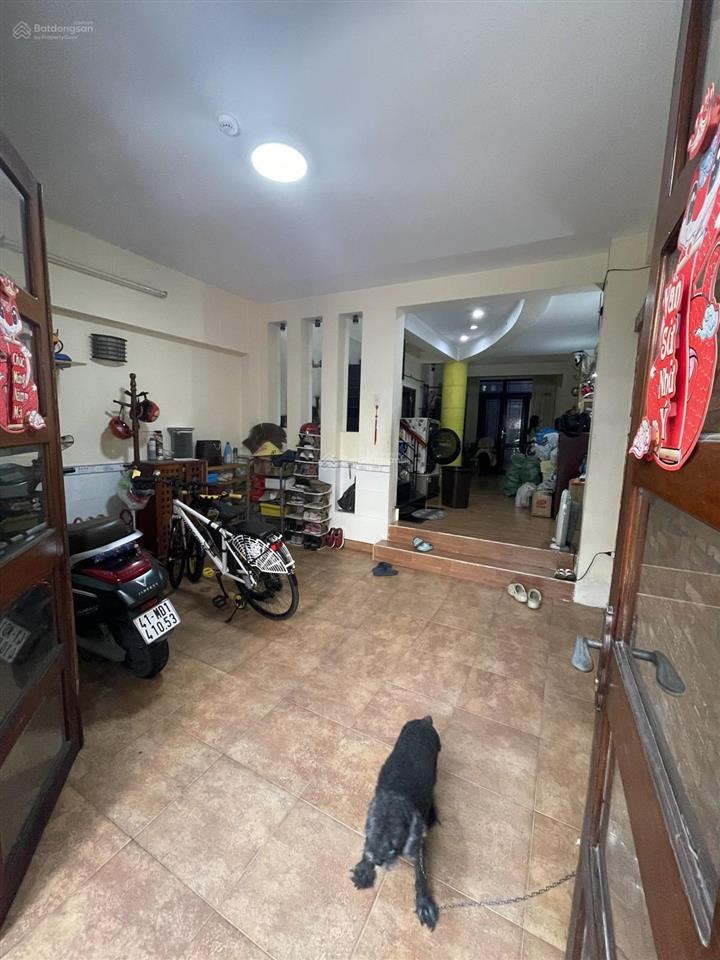 Giảm sâu, 12t8 nguyễn đình chiểu, quận 3  hẻm gần 6m  61m2 ngang 4.4m, 5 tầng