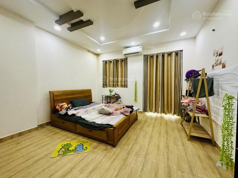 Mặt tiền hẻm 8m nguyễn thị tần quận 8, cách q1 q5 chỉ 200m, dt 93m2 (4.2x22)