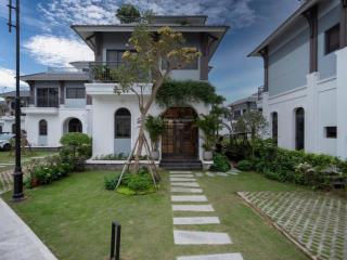 Cắt lỗ căn biệt thự biển sonasea vân đồn  sát biển, kinh doanh villa quá tốt  giá siêu rẻ