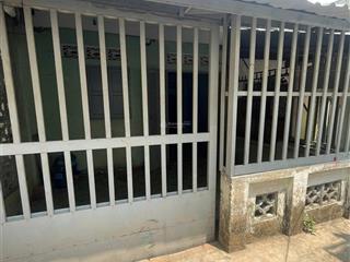Cần tiền bán căn nhà phố trong chợ lái thiêu,kinh doanh được giá 2,4 tỷ, 55,6 m2,.0985 807 *** vy
