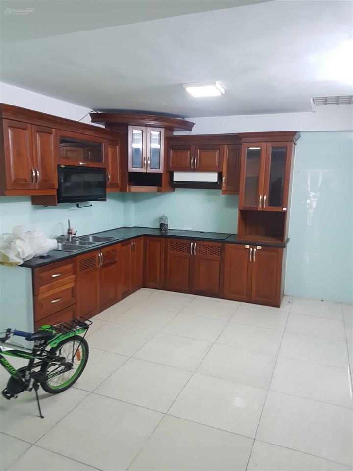 Cho thuê nguyên căn 6x18m hẻm xe hơi sư vạn hạnh q10