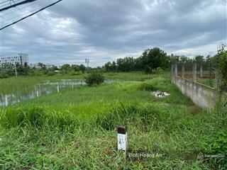 Tôi muốn bán liền đất gần chợ bờ ngựa, đ. hưng nhơn, tân kiên, bình chánh, 135m2/800tr, sổ riêng