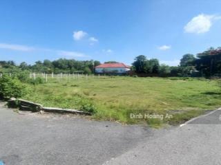 Bán gấp đất đối diện svd phan thiết, đ. võ văn tần, phú trinh, phan thiết, 135m2/550tr, sổ riêng