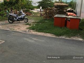 Tôi muốn bán lô đất gần bv nhà bè, đ. lê văn lương, phước kiển, nhà bè, 135m2 sổ riêng