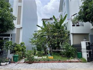 Gấp đất cần bán gần chợ hưng long, đ. đinh văn ước, hưng long, bình chánh, 102m2, shr