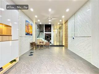 Nhà phân lô tđc ngay lê hồng phong