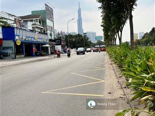 Cho thuê nhà đường song hành, q2, dt 22x20m 1h 3 lầu. dtsd 2000m2. giá rẻ.  0901 686 *** mr thao