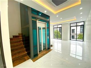 Cho thuê cặp song lập đập thông, san hô 6, trục kinh doanh đông đúc nhất vinhomes, cực vip