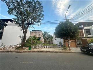 Lô đất biệt thự 200m² sát công viên  khu đt nam việt á