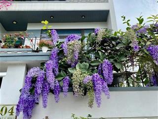 Bán nhà đẹp 3 tầng đường khuê mỹ đông 9, đối diện công viên đẹp