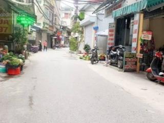 Bán đất hoàng mai (cũ) , phố định công , 80m ra phố chính , 3 gác đỗ cửa , mặt tiền khủng