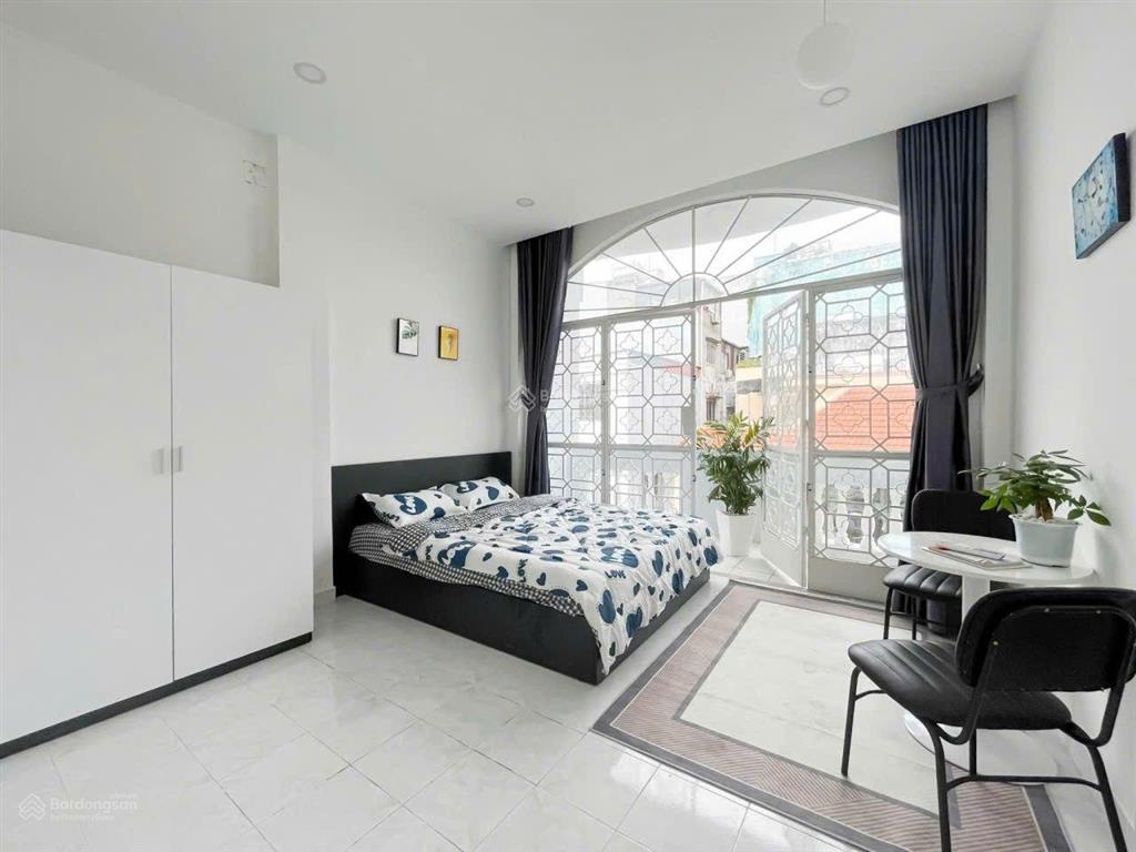 Hot trống lại căn hộ 1pn 1pk 50m2 bancol full nt + máy giặt riêng gần công viên gia định, sân bay
