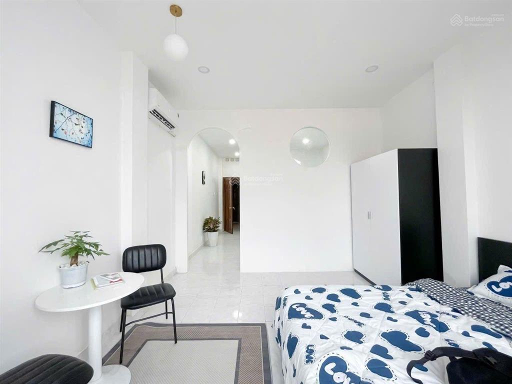 Hot trống lại căn hộ 1pn 1pk 50m2 bancol full nt + máy giặt riêng gần công viên gia định, sân bay