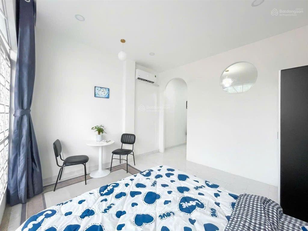 Hot trống lại căn hộ 1pn 1pk 50m2 bancol full nt + máy giặt riêng gần công viên gia định, sân bay