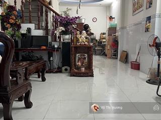 Bán nhà chính chủ 4.5m x 22m  3 tầng  chỉ 3.4 tỷ