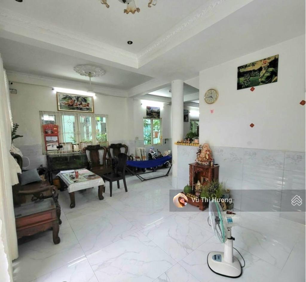 Bán gấp nhà q7  3 tầng + dãy trọ cho thuê 30tr/th  12.6m x 25m  31 tỷ(tl)