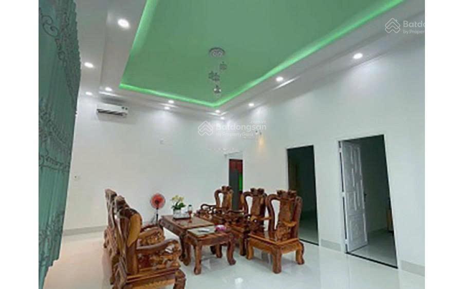 Chính chủ bán nhà tặng nội thất 2mt sổ riêng trung tâm phan thiếtbình thuận