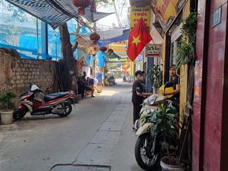 Bán nhà minh khai, hai bà trưng . dt 129m2 3t mặt tiền 8m. giá 28 tỷ.  0383 426 ***
