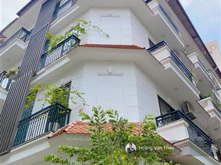 Tòa ccmn 8 tầng giang văn minh  86m  8 tầng thang máy  24,8tỷ. vị trí đỉnh, trung tâm ba đình