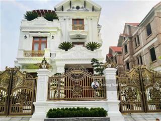 Thật nhanh  biệt thự vip sân vườn dịch vọng gần 200m2 mt 12m  63 tỷ  ở hay đầu tư đẹp vô cùng