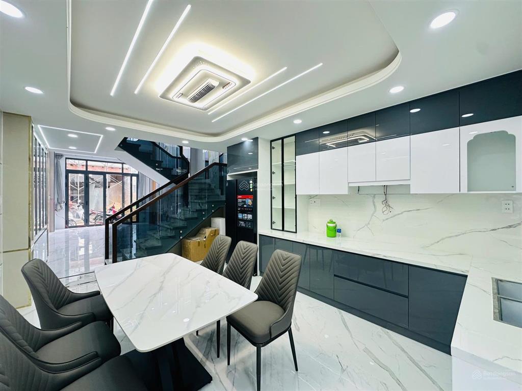 Bán nhà phố trong khu dân cư 60m2  đường nhựa 7m thông thoáng cơ sở hạ tầng (điện âm, nước âm)