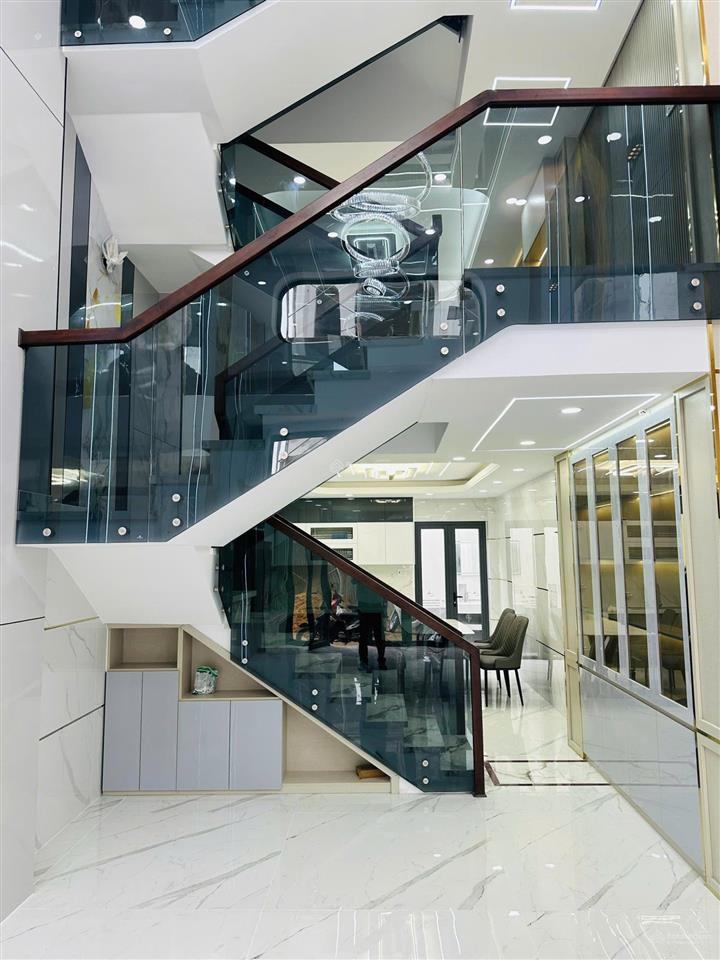 Bán nhà phố trong khu dân cư 60m2  đường nhựa 7m thông thoáng cơ sở hạ tầng (điện âm, nước âm)