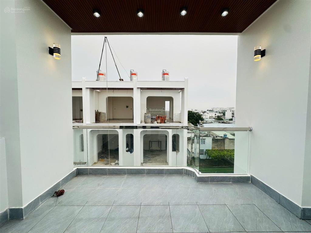 Bán nhà phố trong khu dân cư 60m2  đường nhựa 7m thông thoáng cơ sở hạ tầng (điện âm, nước âm)