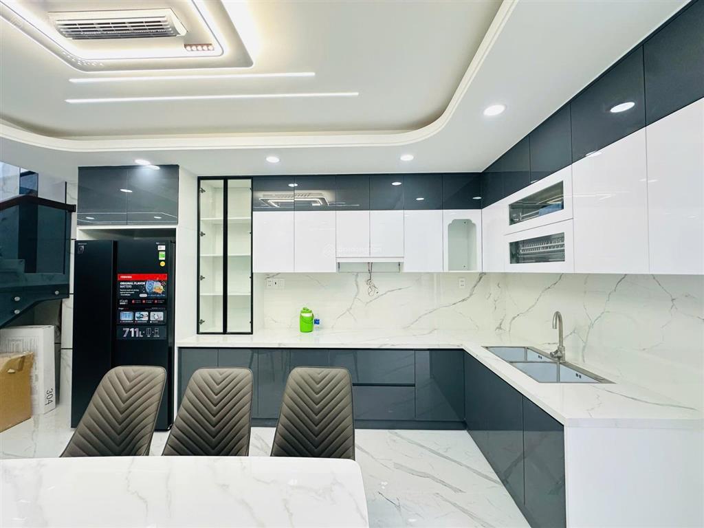 Bán nhà phố trong khu dân cư 60m2  đường nhựa 7m thông thoáng cơ sở hạ tầng (điện âm, nước âm)