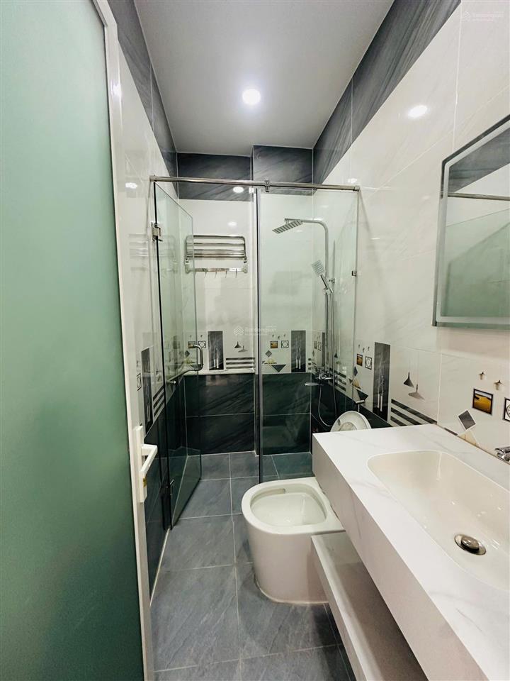 Bán nhà phố trong khu dân cư 60m2  đường nhựa 7m thông thoáng cơ sở hạ tầng (điện âm, nước âm)