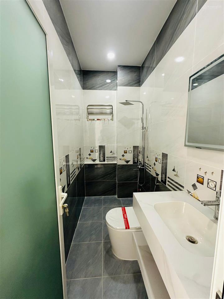 Bán nhà phố trong khu dân cư 60m2  đường nhựa 7m thông thoáng cơ sở hạ tầng (điện âm, nước âm)