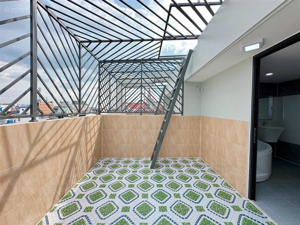 Trục đường lê trọng tấn  giáp quận tân phú nhà full nội thất, có thang máy 450kg  4m x 17m