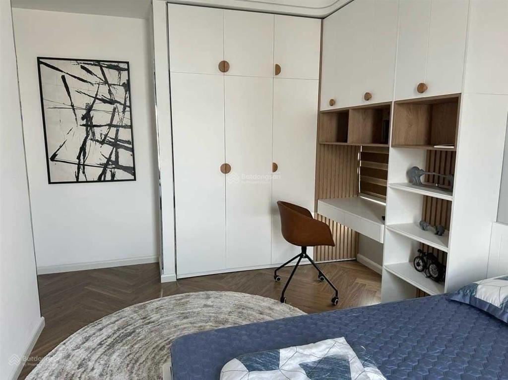 Chính chủ bán căn 3pn, 139m2 giá 9 tỷ sổ đỏ, slot oto, goldmark