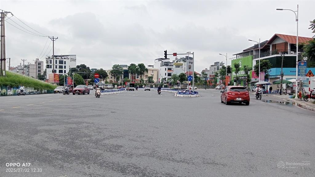Bán đất mặt phố hồng tiến , 48m, giá rẻ 23 tỷ 500 triệu, kinh doanh tốt