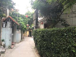 Bán đất ngọc thụy, bồ đề ô tô vào nhà , dt 53m, giá hơn 10 tỷ