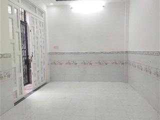 D1811 ⚡️ sát sân bóng đá Tân Xuân Hóc Môn, Vuông, 2 tầng, 9x4m, 1.x tỷ