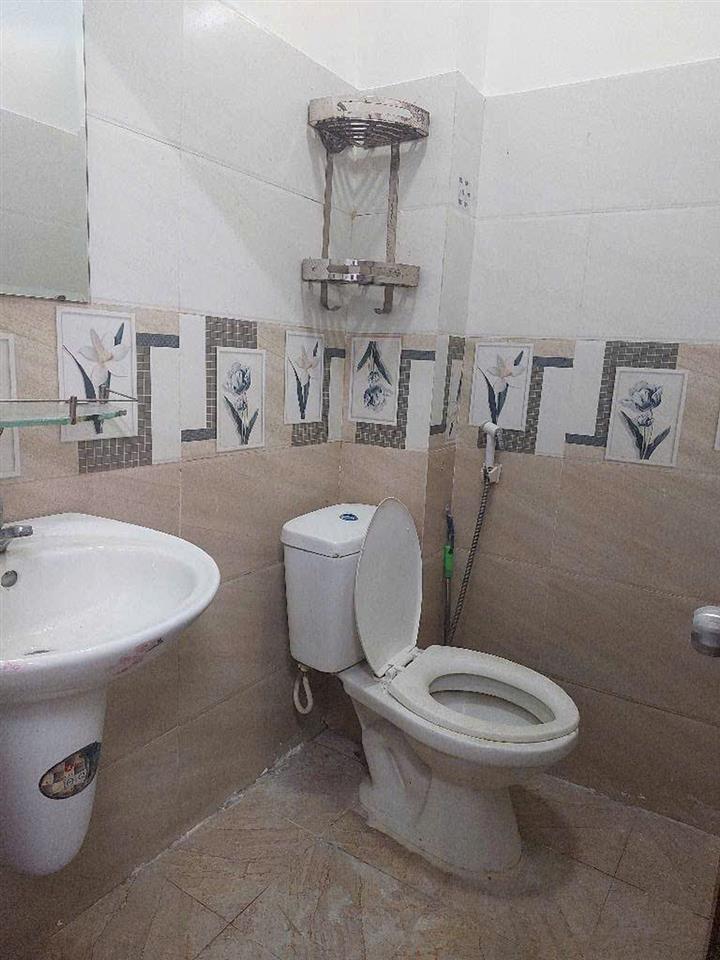 D1811 ⚡️ sát sân bóng đá Tân Xuân Hóc Môn, Vuông, 2 tầng, 9x4m, 1.x tỷ