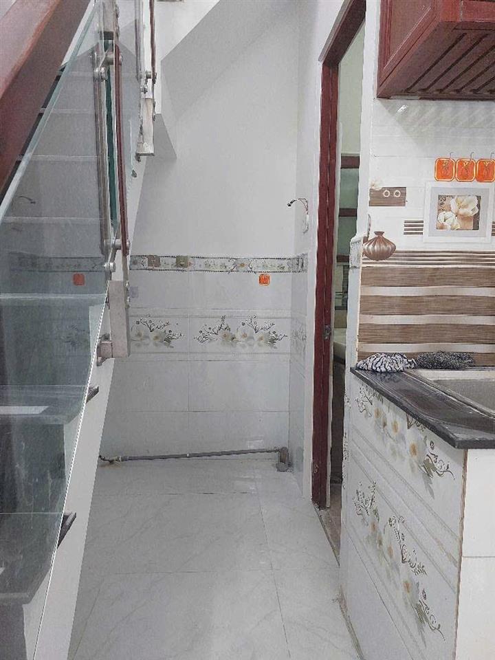 D1811 ⚡️ sát sân bóng đá Tân Xuân Hóc Môn, Vuông, 2 tầng, 9x4m, 1.x tỷ