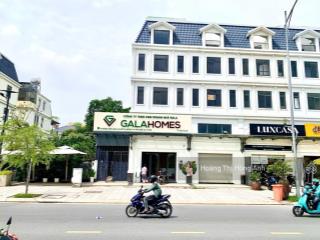 Chính chủ cho thuê 2 sàn văn phòng căn góc 200m2 tại đường song hành lakeview city  o902.95.2345
