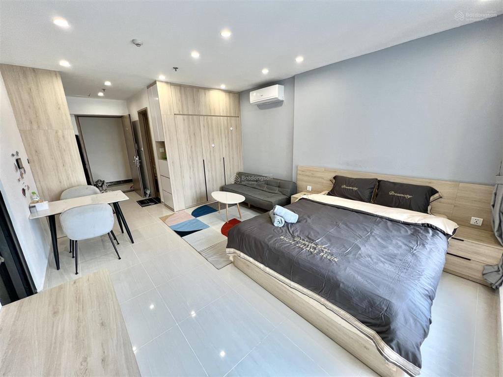 Quá rẻ! bán nhanh căn 1pn + 1, 43m2 giá 3,490 tỷ bao phí  full nội thất hỗ trợ vay phù hợp vc trẻ