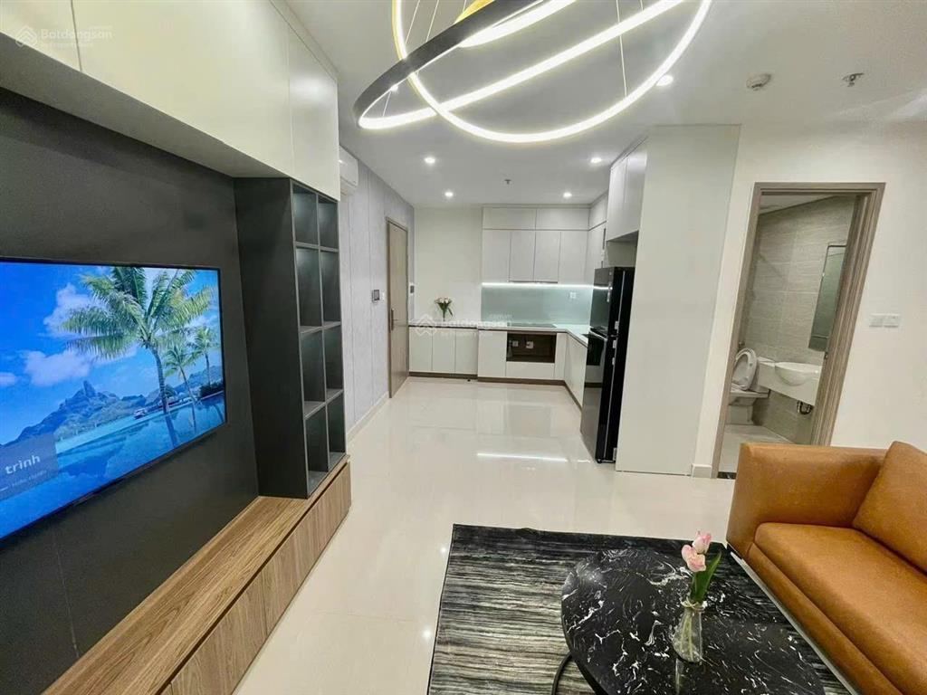 Bán căn góc 2pn + 1 , dt 64m2 thiết kế được 3pn tại vin smart giá 4,920 tỷ bao phí  full nội thất